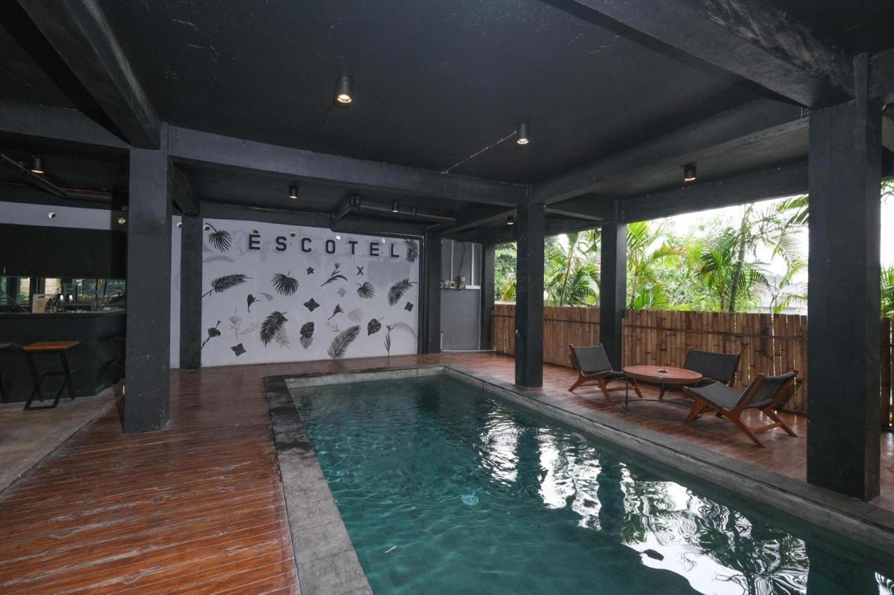 Escotel Krisnantara Canggu  Ngoại thất bức ảnh