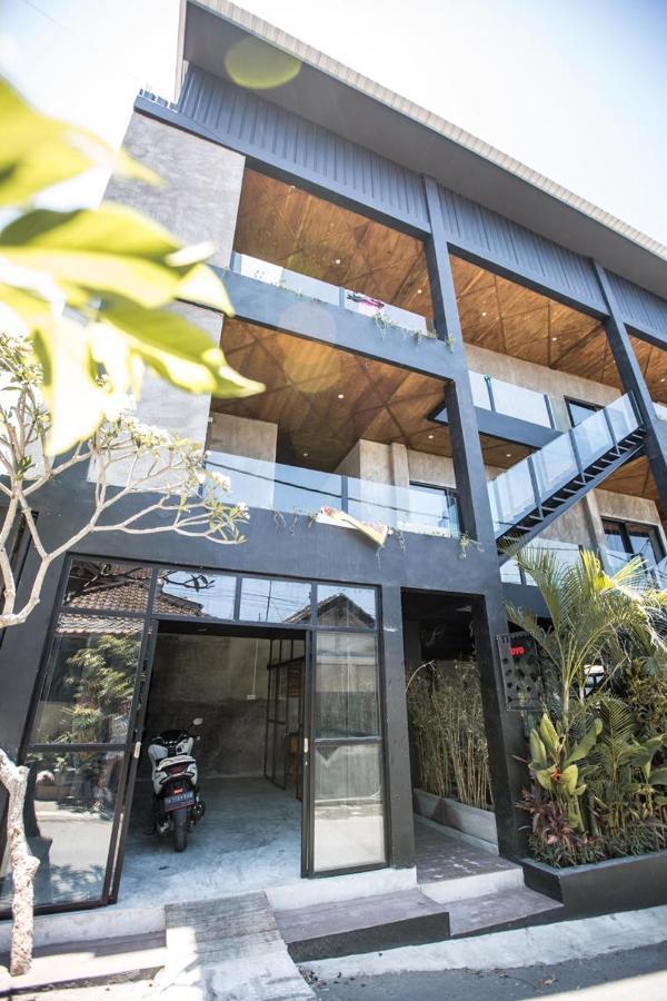 Escotel Krisnantara Canggu  Ngoại thất bức ảnh